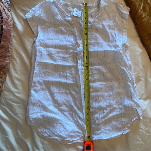 Gap White with Gold stripe detail Linen Top - Picture 2 of 4